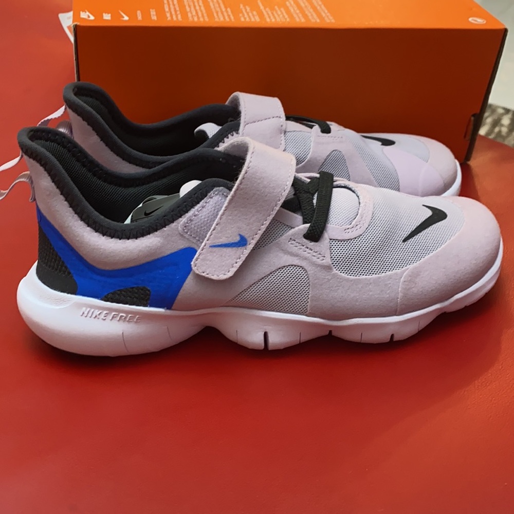 Nike FREE RUN 5.0 Girls' Running Shoes - Picture 7 of 9